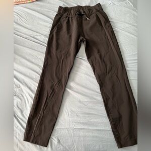 Lululemon dressy joggers, black size 0